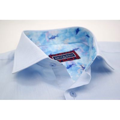 MCQUEEN Koszula męska MC064 błękitna, wykończenie w rybki | Sklep GriShop.eu | Koszule